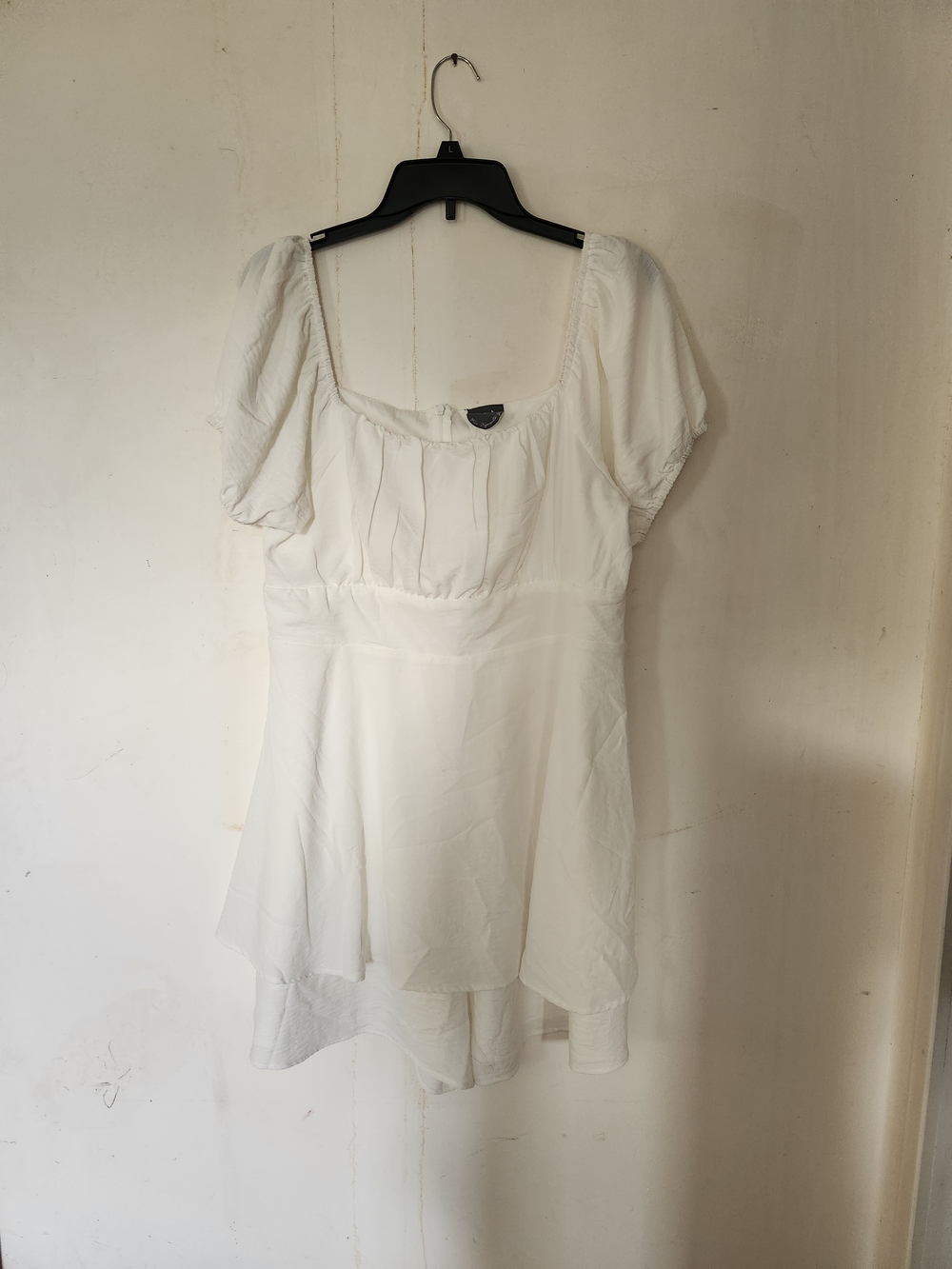 ARULA Cream Puff Sleeve Romper